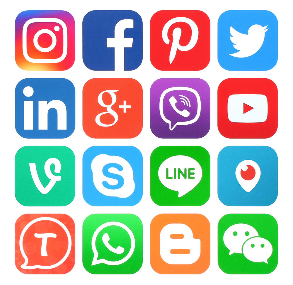 Media sosial atau sosial media